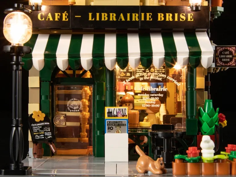 Funwhole F9031 Book Café Klemmbausteine Set – beleuchtete Fassade mit Markise und Eingang