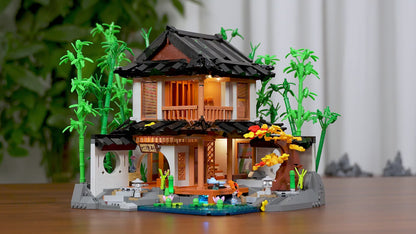 Unboxing und Detailansicht des Lumibricks Bamboo House L9075 Klemmbausteine-Sets mit Beleuchtung.